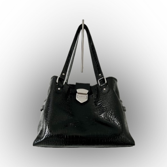 Liz Claiborne Handbags - Liz Claiborne Black Tote Bag